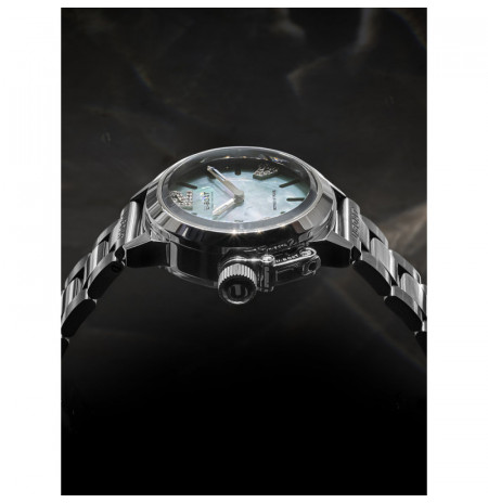 U-Boat 8900 laikrodis