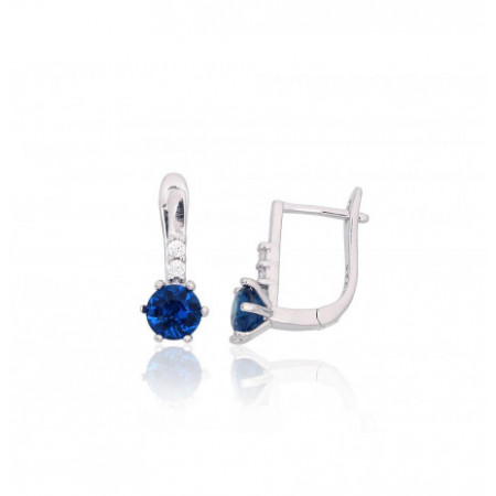 Sidabriniai auskarai ant...