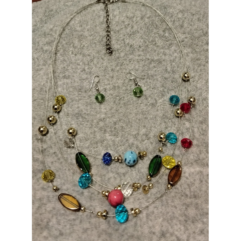 Papuošalų rinkinys su stiklo kristalais “spalvos“