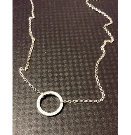 Kaklo papuošalas "žiedelis"