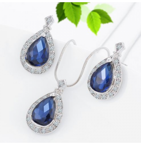 PAPUOŠALŲ RINKINYS  “BLUE“