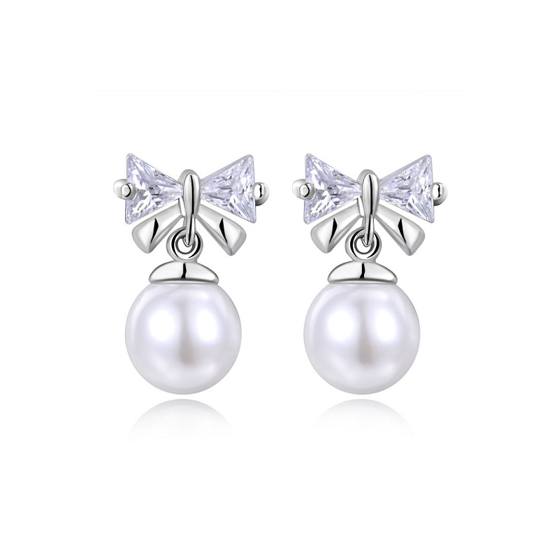 AUSKARAI SU PERLU “PEARLS VI“, 18K PAAUKSAVIMAS AUSKARAI SU PERLU “PEARLS VI“, 18K PAAUKSAVIMAS