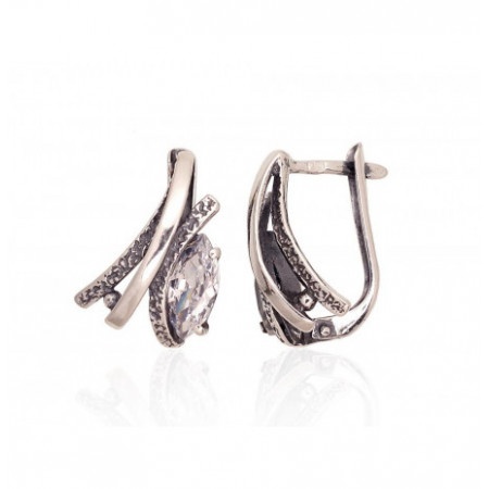 Sidabriniai auskarai ant...