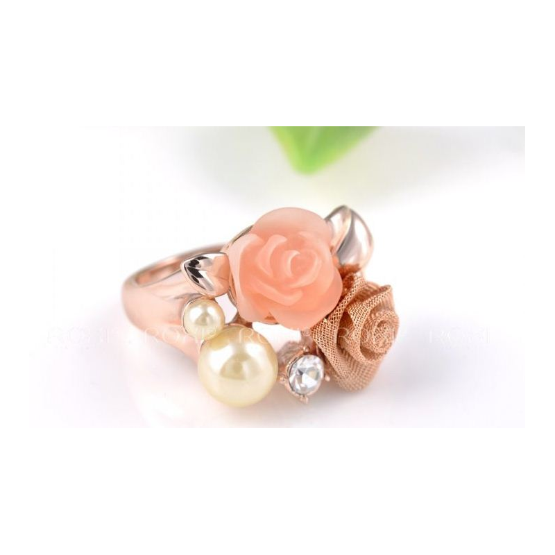 ŽIEDAS SU AUSTRIŠKAIS KRISTALAIS „VENECIJA“, 18 DYDIS, 18K PAAUKSAVIMAS